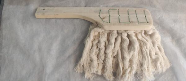 LAMPAZO DE ALGODON CON CABO DE MADERA GRANDE DE 45 CM