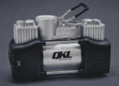 COMPRESOR DOBLE CILINDRO METALICO CON LUZ 12V QKL