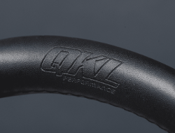 CUBRE VOLANTE AUTO 37-39 NEGRO-CARB�N QKL