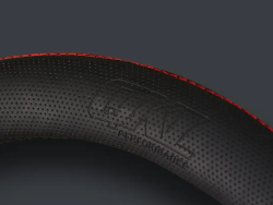 CUBRE VOLANTE AUTO 37-39 NEGRO-ROJO QKL