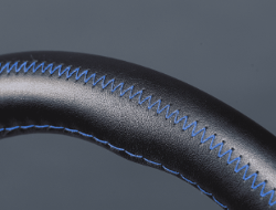 CUBRE VOLANTE AUTO PEAK 37-39 NEGRO-AZUL QKL