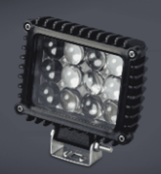 FARO DE LED RECTANGULAR 13x12 CM (USO FUERA DE RUTA) 12 LEDS 36W 12-24 VOLTS